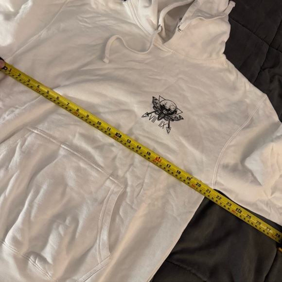 SCW Edgy White Skull Graphic Hoodie NWOT - Picture 5 of 7